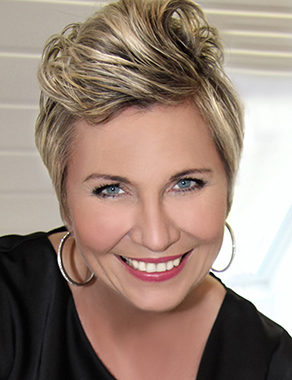 Fotografie Christine Krieger Fotograf Löhne Bad Oeynhausen Herford Fotostudio hochwertige Hochzeitsfotos exklusive Bewerbungsfotos. Familienfotos, Kinderbilder und Portraits sowie Babyfotos, Business Fotos und mehr.