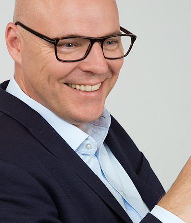 Fotografie Christine Krieger Fotograf Löhne Bad Oeynhausen Herford Fotostudio hochwertige Hochzeitsfotos exklusive Bewerbungsfotos. Familienfotos, Kinderbilder und Portraits sowie Babyfotos, Business Fotos und mehr.