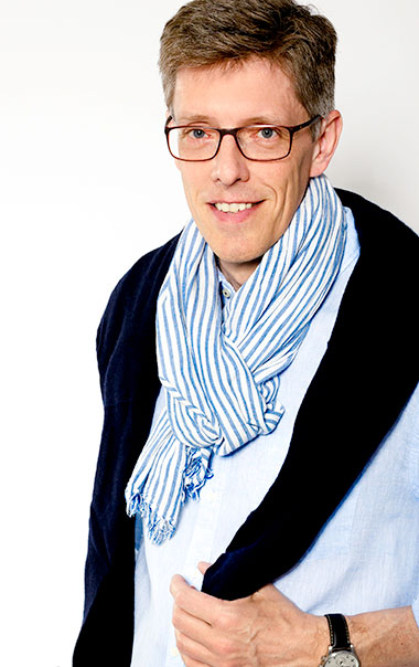 Fotografie Christine Krieger Fotograf Löhne Bad Oeynhausen Herford Fotostudio hochwertige Hochzeitsfotos exklusive Bewerbungsfotos. Familienfotos, Kinderbilder und Portraits sowie Babyfotos, Business Fotos und mehr.