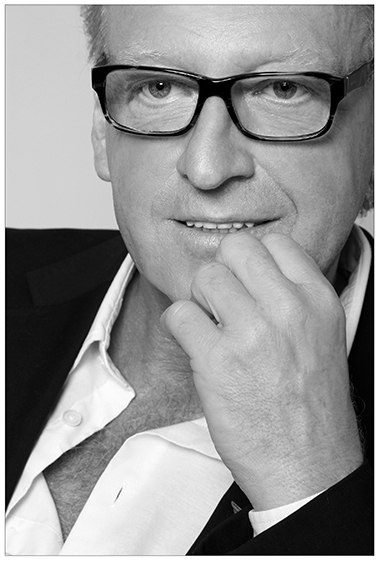 Fotografie Christine Krieger Fotograf Löhne Bad Oeynhausen Herford Fotostudio hochwertige Hochzeitsfotos exklusive Bewerbungsfotos. Familienfotos, Kinderbilder und Portraits sowie Babyfotos, Business Fotos und mehr.