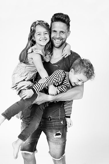 Fotografie Christine Krieger Fotograf Löhne Bad Oeynhausen Herford Fotostudio hochwertige Hochzeitsfotos exklusive Bewerbungsfotos. Familienfotos, Kinderbilder und Portraits sowie Babyfotos, Business Fotos und mehr.