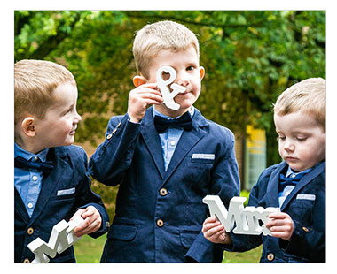 Fotografie Christine Krieger Fotograf Löhne Bad Oeynhausen Herford Fotostudio hochwertige Hochzeitsfotos exklusive Bewerbungsfotos. Familienfotos, Kinderbilder und Portraits sowie Babyfotos, Business Fotos und mehr.