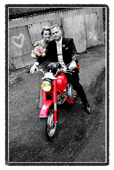 Fotografie Christine Krieger Fotograf Löhne Bad Oeynhausen Herford Fotostudio hochwertige Hochzeitsfotos exklusive Bewerbungsfotos. Familienfotos, Kinderbilder und Portraits sowie Babyfotos, Business Fotos und mehr.