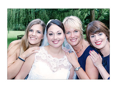 Fotografie Christine Krieger Fotograf Löhne Bad Oeynhausen Herford Fotostudio hochwertige Hochzeitsfotos exklusive Bewerbungsfotos. Familienfotos, Kinderbilder und Portraits sowie Babyfotos, Business Fotos und mehr.