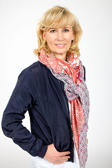 Fotografie Christine Krieger Fotograf Löhne Bad Oeynhausen Herford Fotostudio hochwertige Hochzeitsfotos exklusive Bewerbungsfotos. Familienfotos, Kinderbilder und Portraits sowie Babyfotos, Business Fotos und mehr.