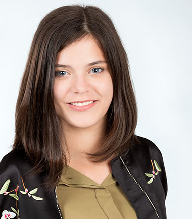 Fotografie Christine Krieger Fotograf Löhne Bad Oeynhausen Herford Fotostudio hochwertige Hochzeitsfotos exklusive Bewerbungsfotos. Familienfotos, Kinderbilder und Portraits sowie Babyfotos, Business Fotos und mehr.